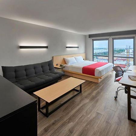 City Express Plus By Marriott Leon Centro De Convenciones Bagian luar foto
