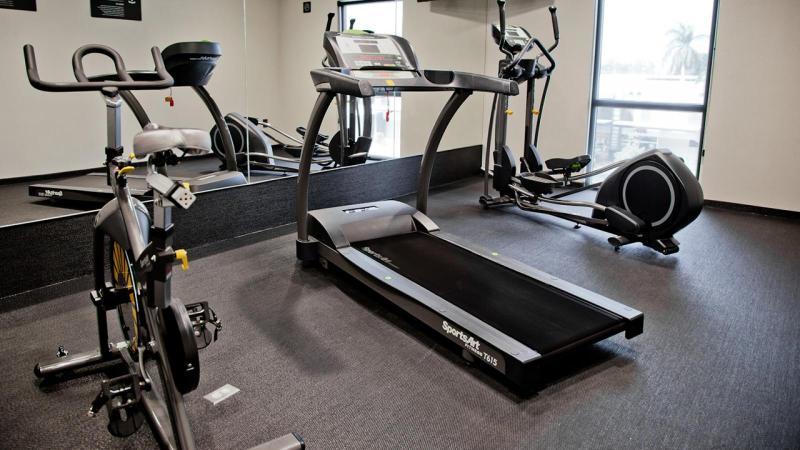 City Express Plus By Marriott Leon Centro De Convenciones Bagian luar foto