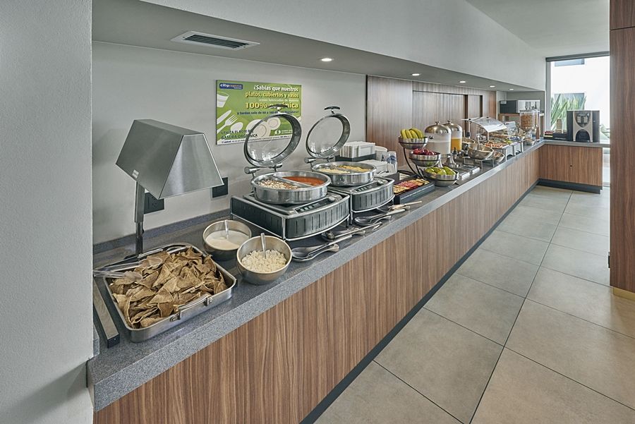 City Express Plus By Marriott Leon Centro De Convenciones Bagian luar foto