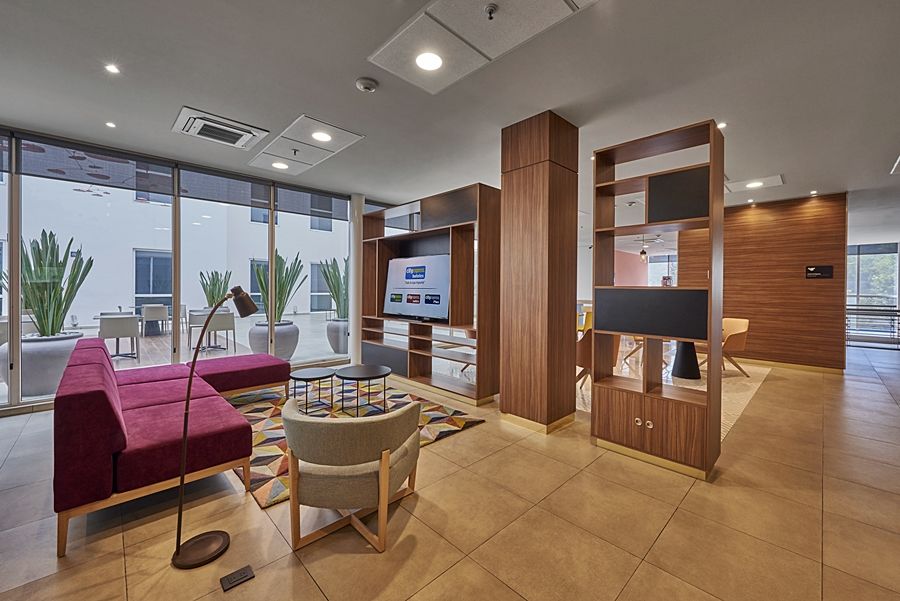 City Express Plus By Marriott Leon Centro De Convenciones Bagian luar foto